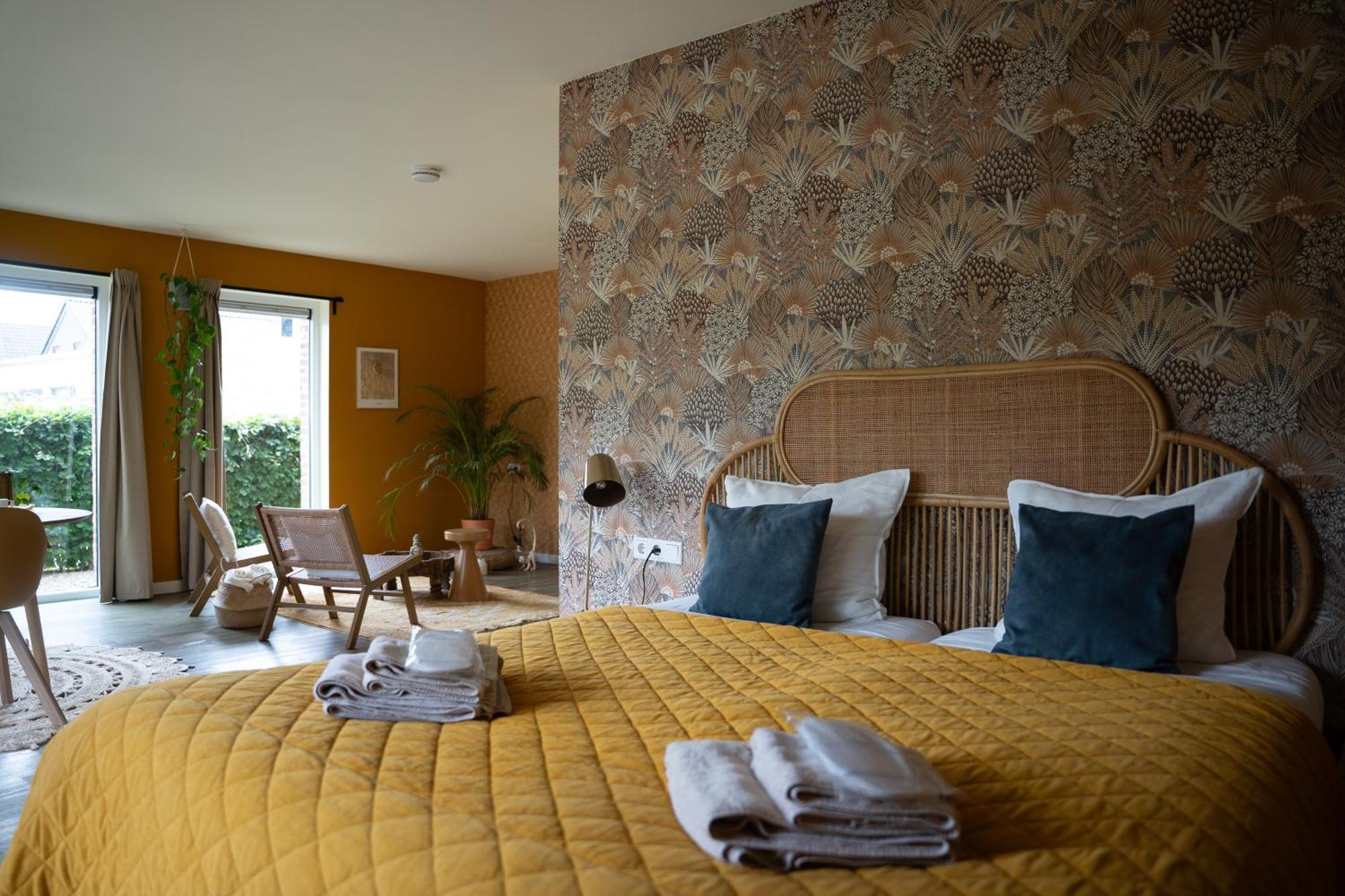 Tweezeven Bed & Breakfast